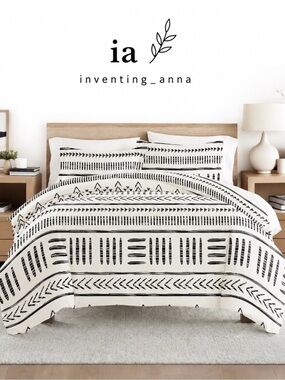 Black and Ivory Colored Geometric Boho Striped King Duvet Cover/Sham Set